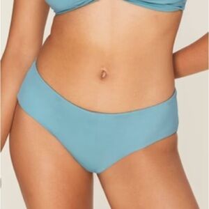 ANDIE The Hipster Bottom Bay